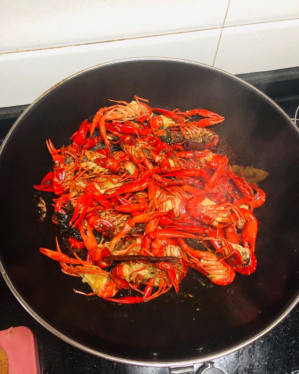 又是一年龙虾季の油焖小龙虾