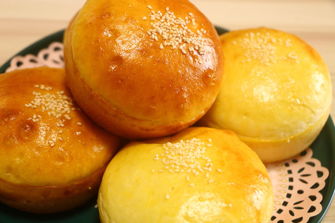 鲜奶红豆包