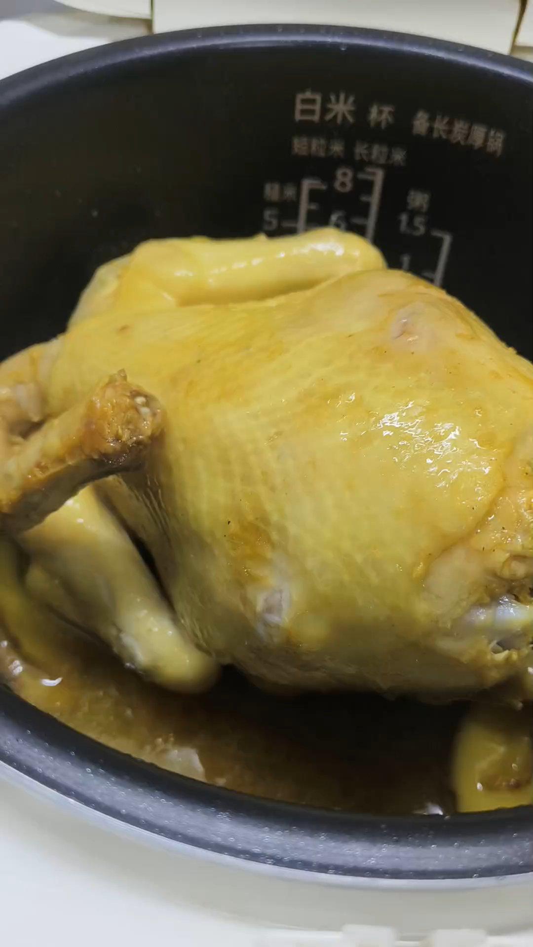 电饭锅盐焗鸡的做法 步骤16