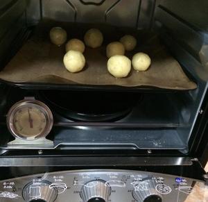 烤土豆丸子的做法 步骤4