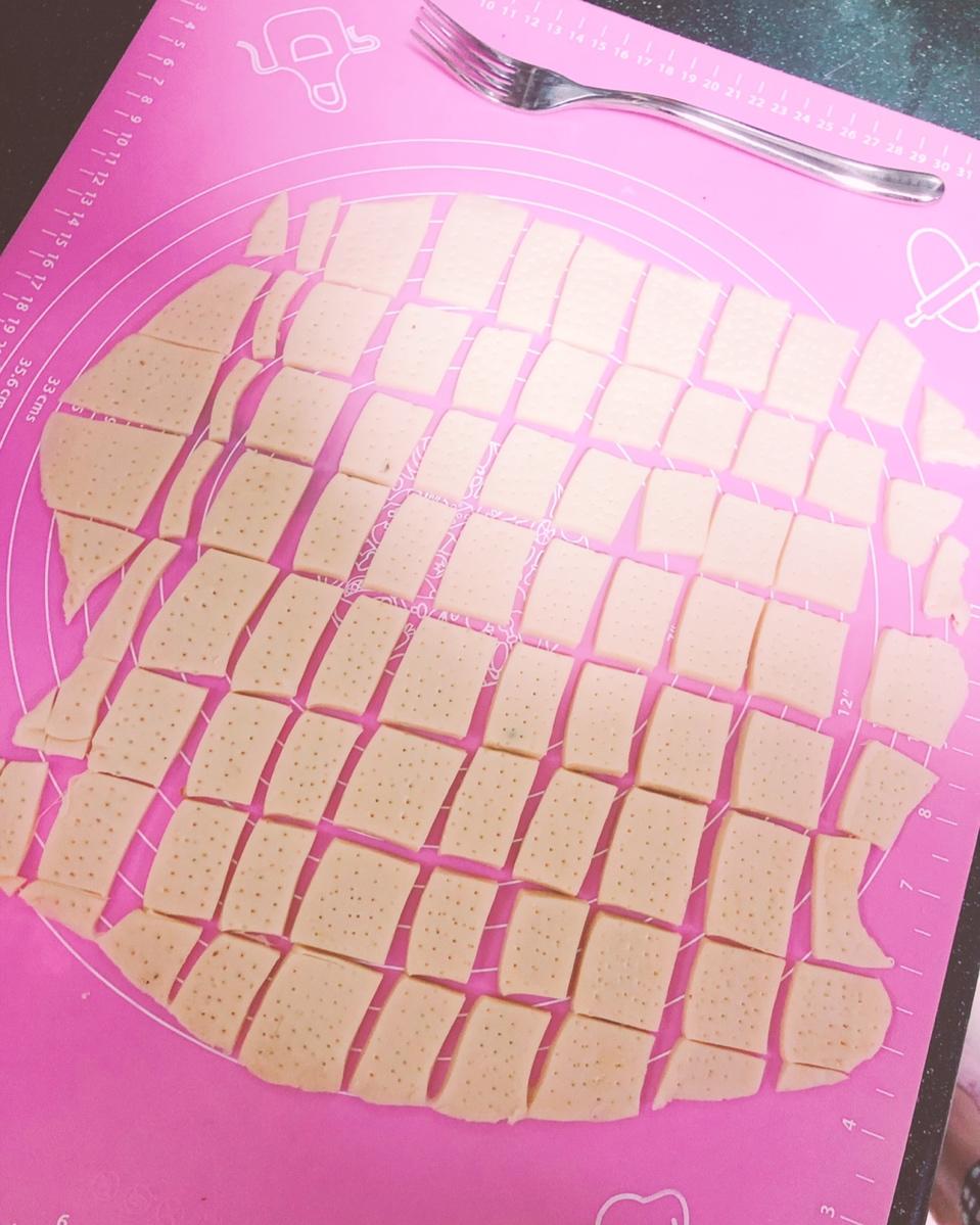 #葱油苏打饼干#