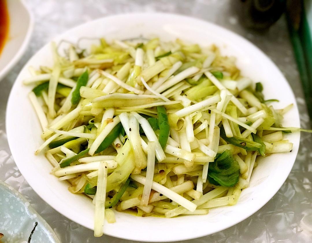 佳宝hans做的素炒韭黄