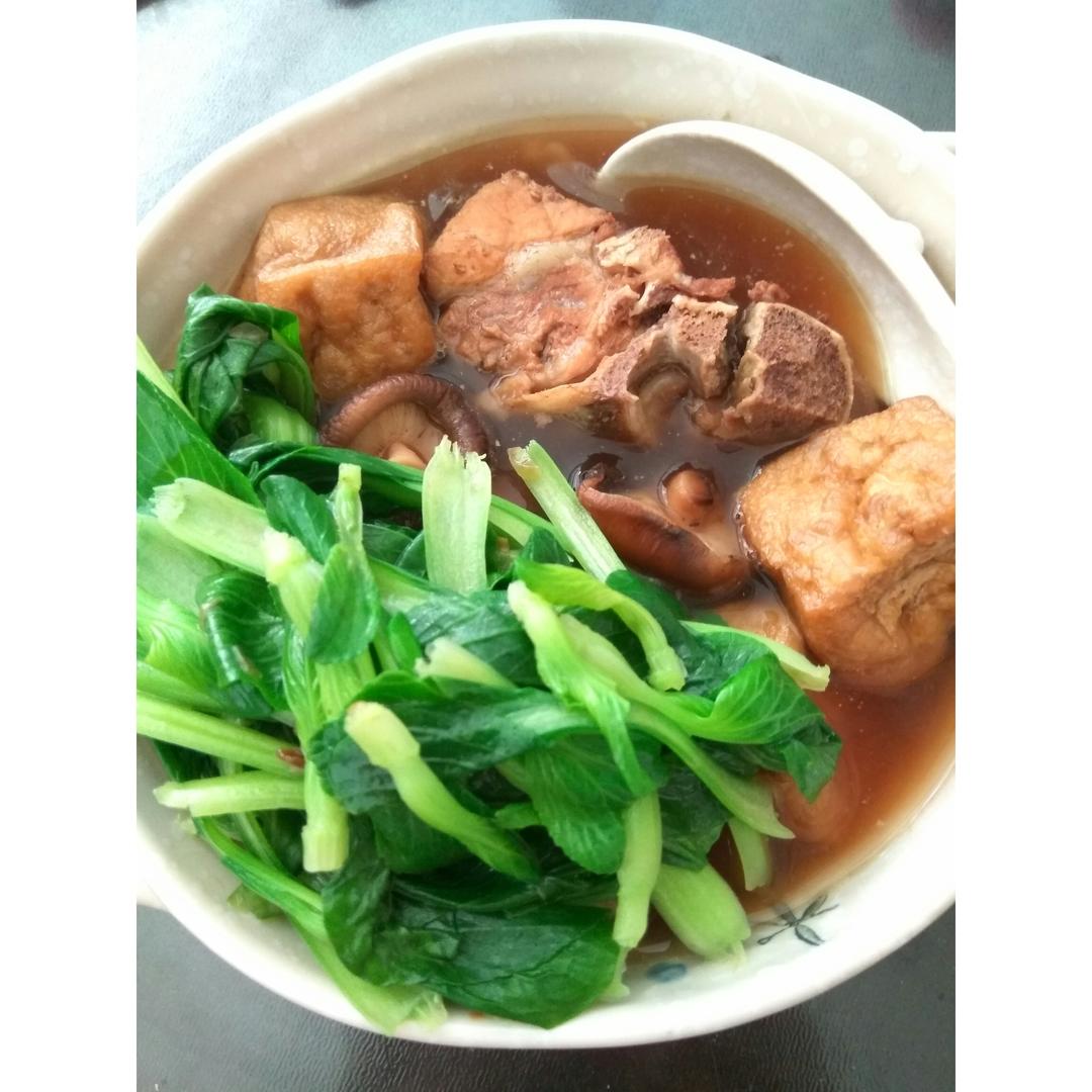 马来西亚肉骨茶（丰富配料版）