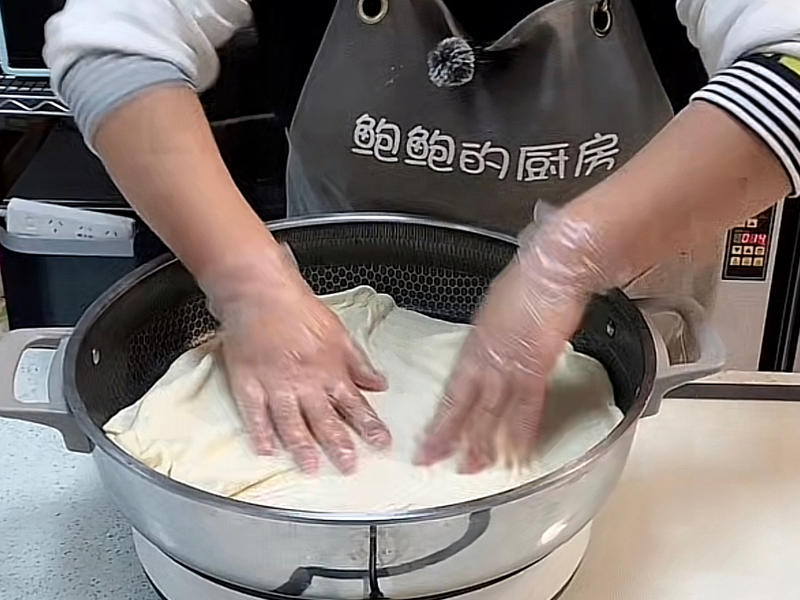 纯奶手撕吐司的做法 步骤1