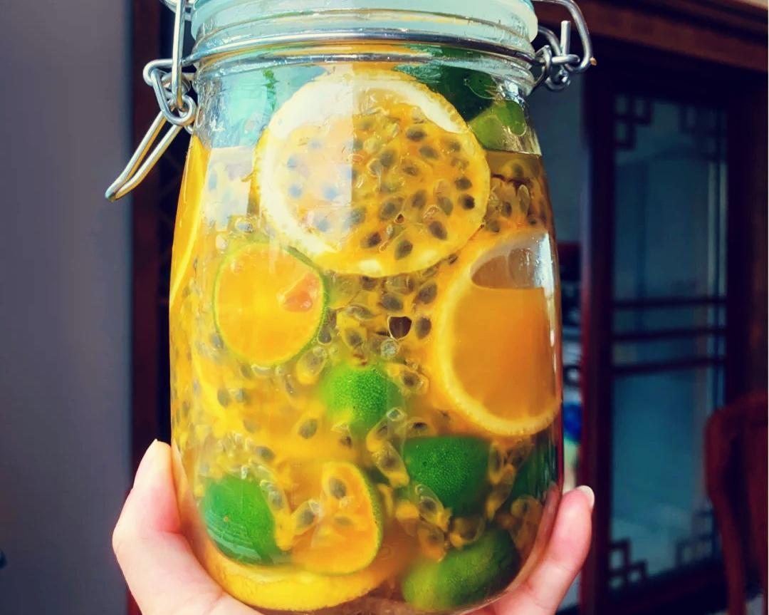 柠檬百香果蜜的做法