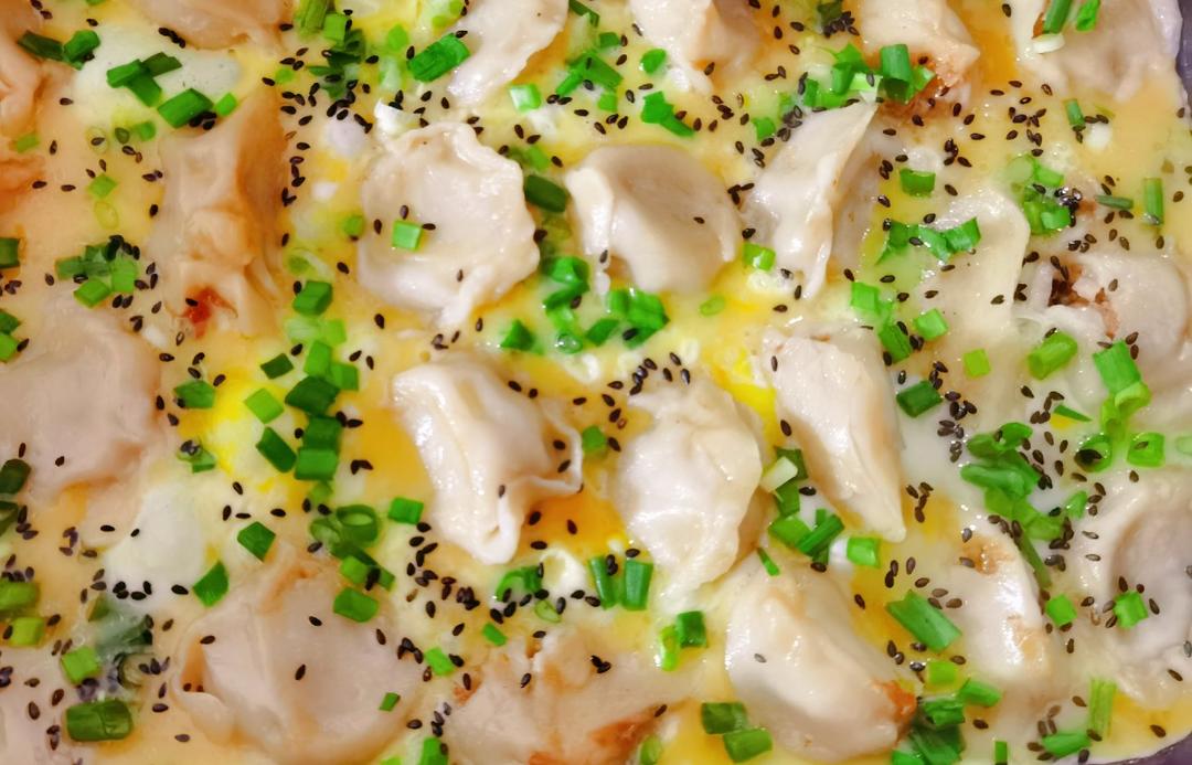 摩飞多功能锅菜谱系列之煎饺抱蛋