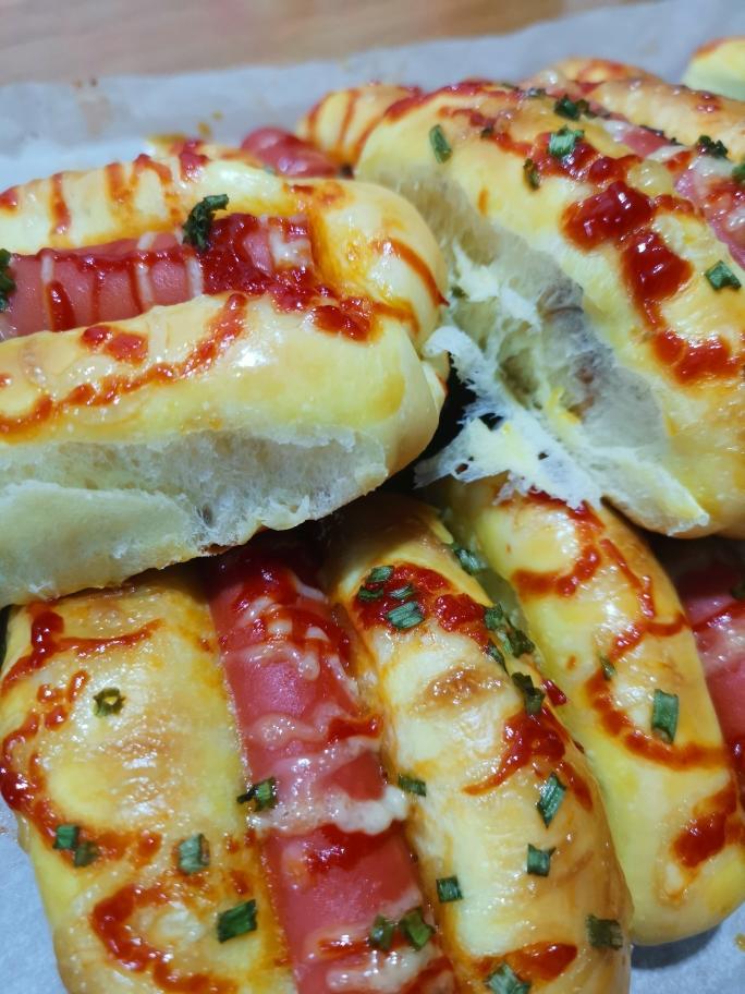 超松软的一发芝士香葱火腿沙拉面包|柔软拉丝|新手友好