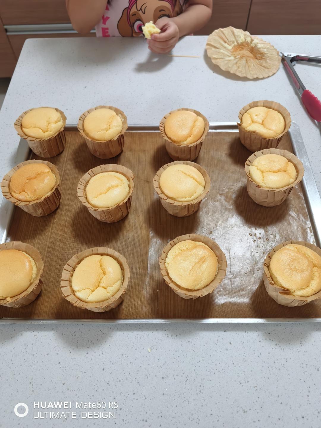 不塌陷不开裂不缩腰杯子蛋糕分享