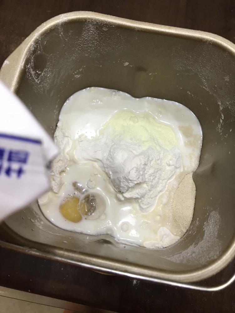 纯奶手撕吐司的做法 步骤1
