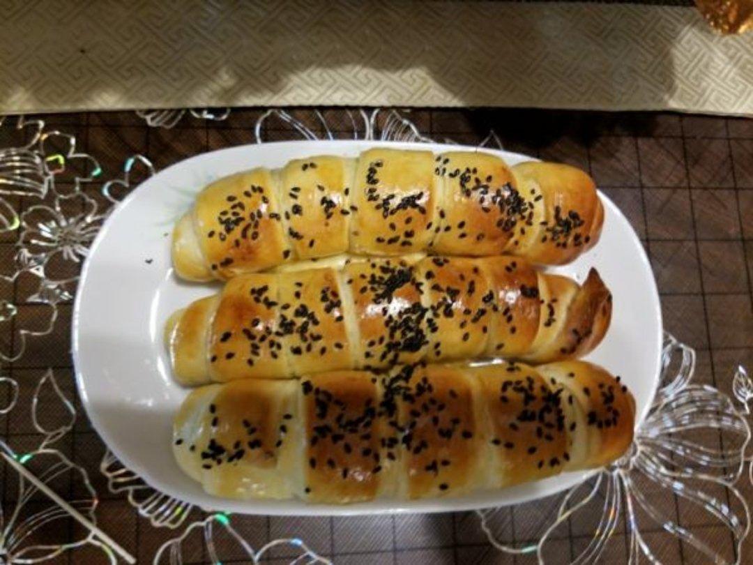 毛毛虫肉松面包