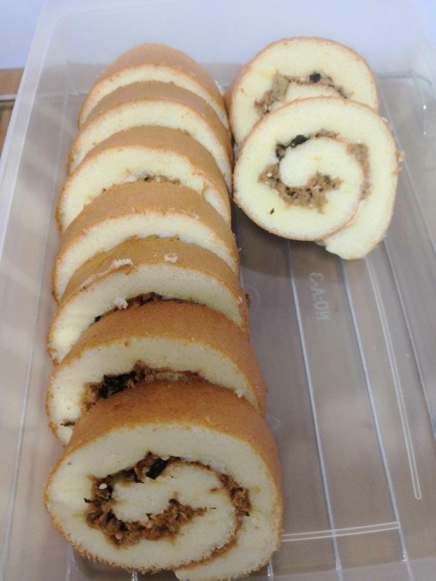 比肉松小贝还好吃的蛋糕卷！5个鸡蛋一碗面粉，够一家人的早餐！