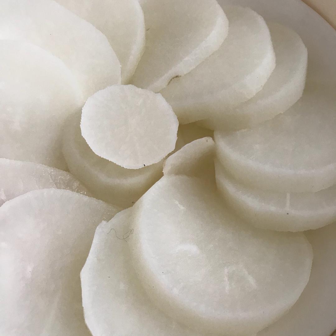 【蒸萝卜片图片】不会做菜的美工不是好老师_下厨房