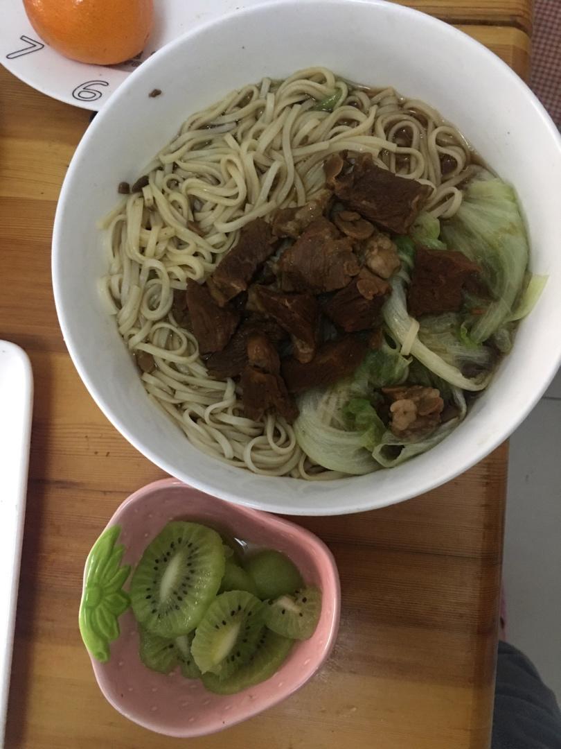 家常炖牛肉