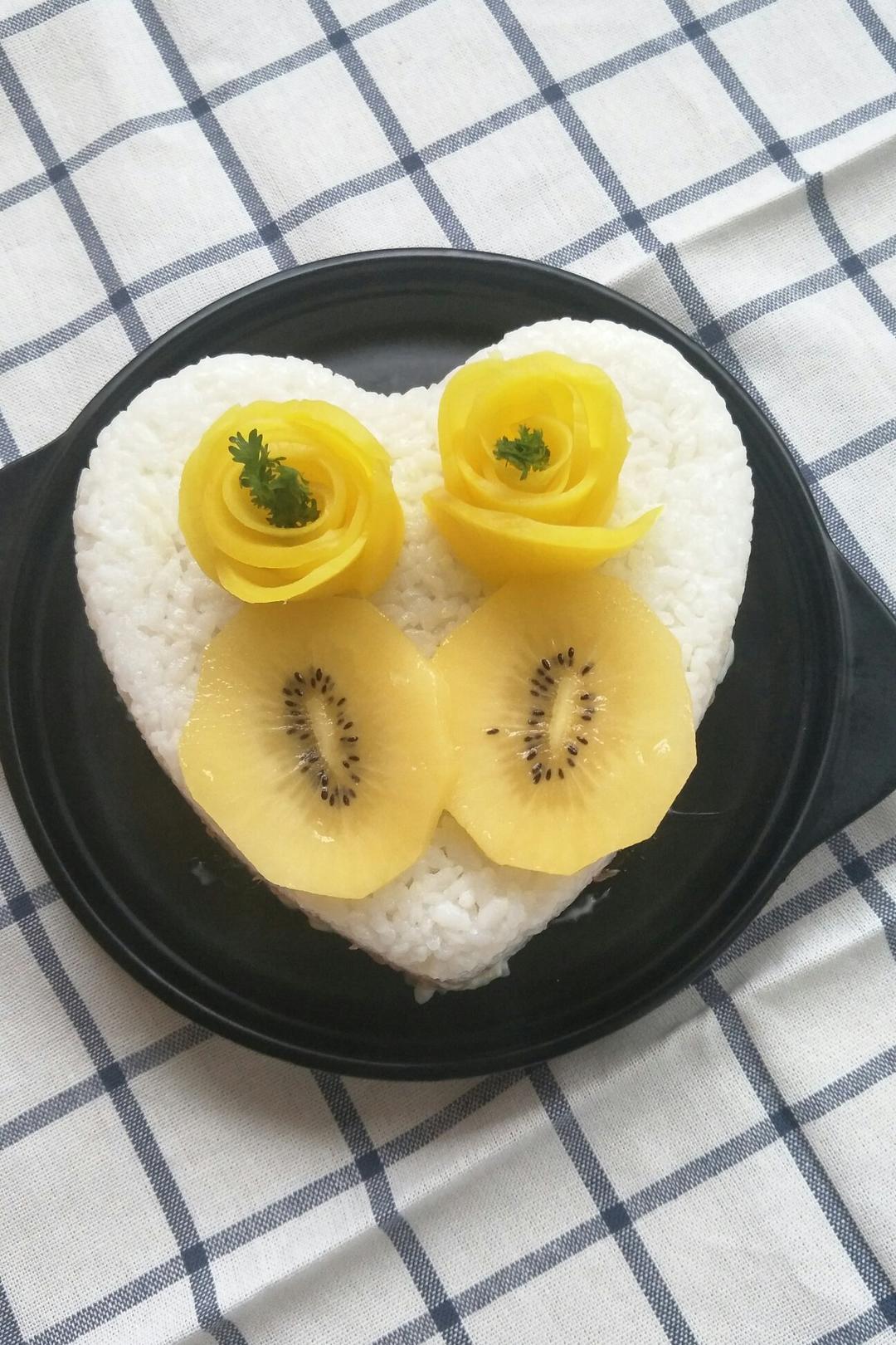 丽君77做的创意米饭蛋糕