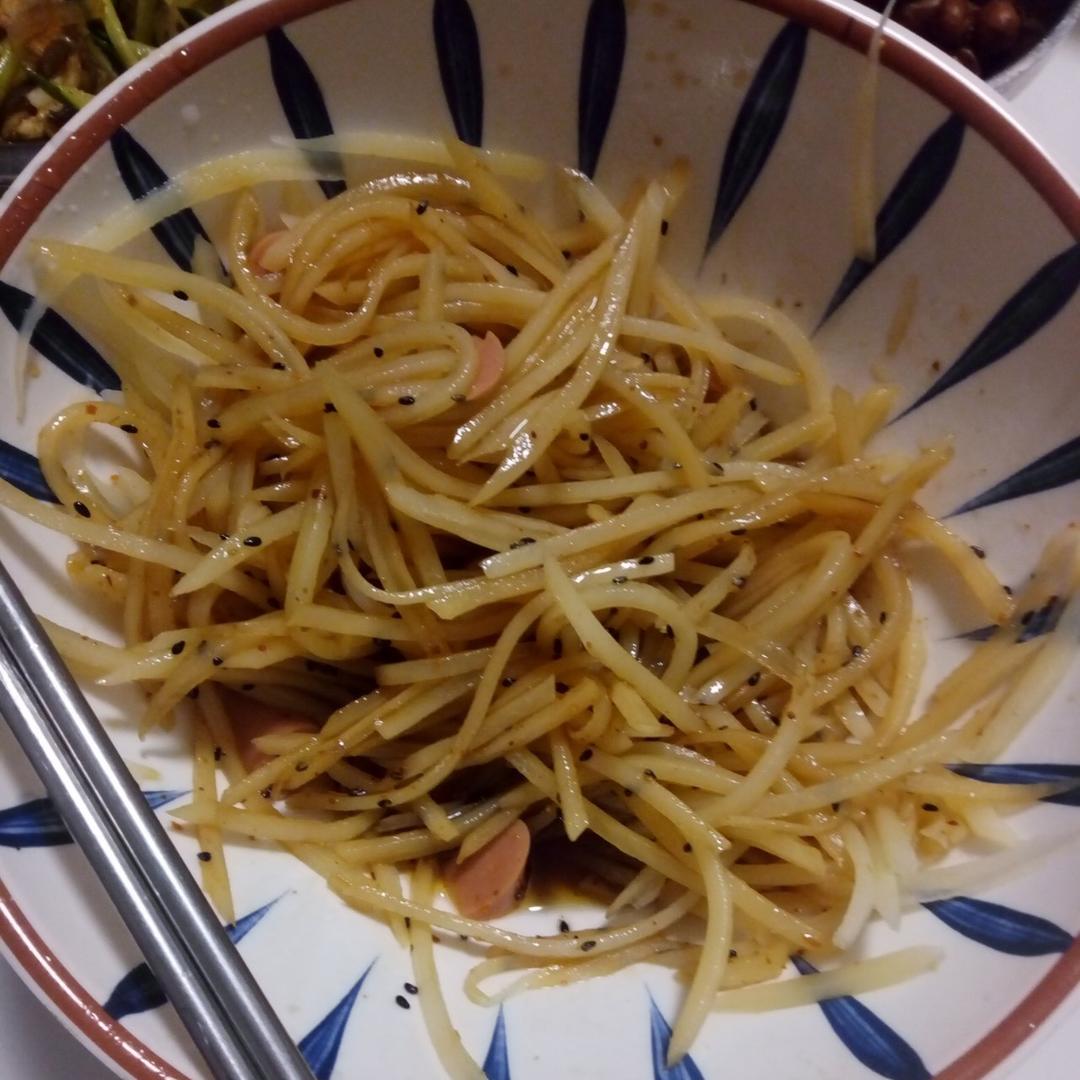 五分钟搞定‼酸爽开胃的凉拌酸辣土豆丝