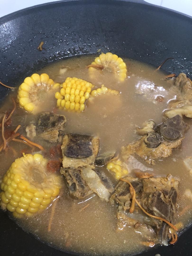 虫草花干贝玉米汤