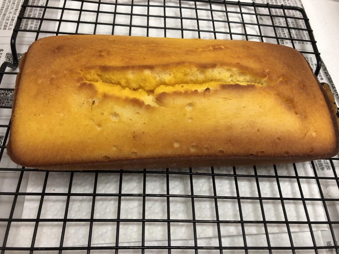 嘴馋又怕胖，轻盈版的百香果磅蛋糕可以试试哟