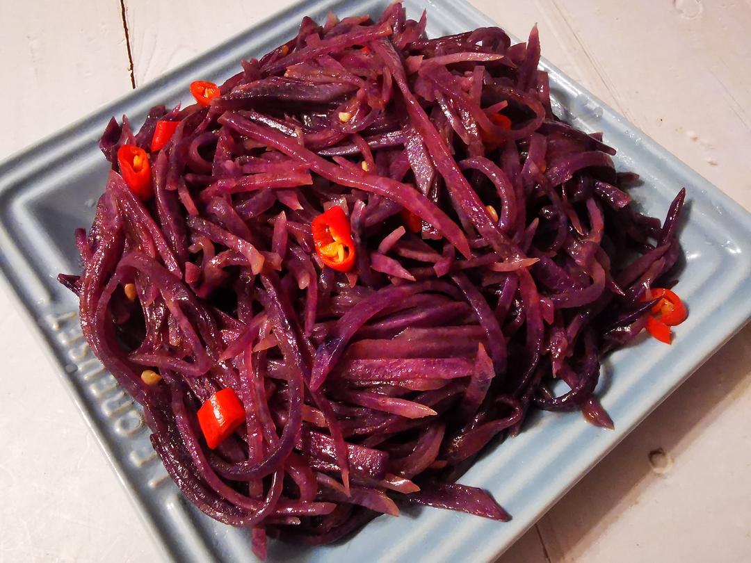 酸辣紫土豆丝的做法