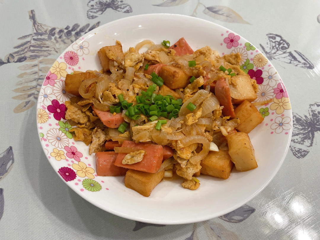 鱼豆腐香肠炒蛋