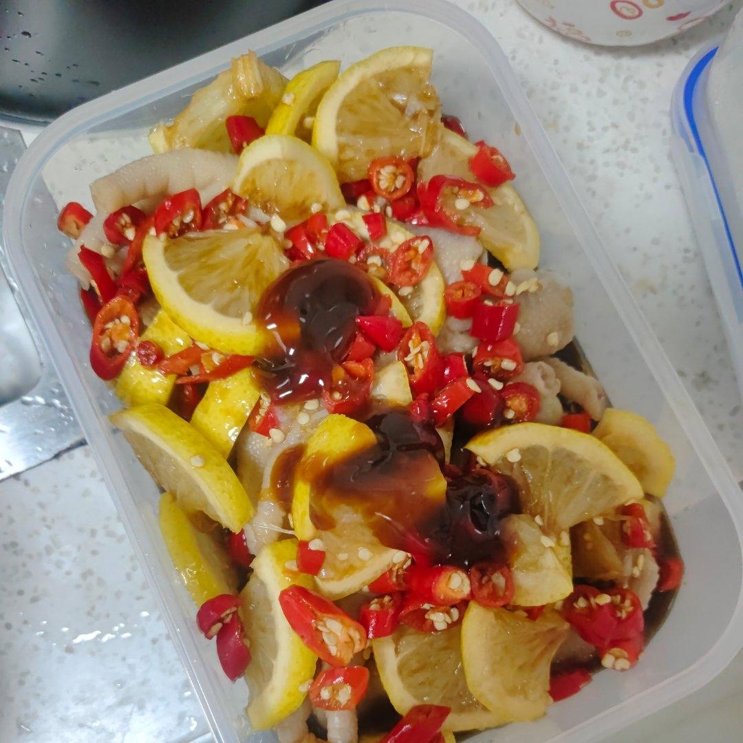 【柠檬酸辣鸡爪】自制超级无敌美味的网红鸡爪