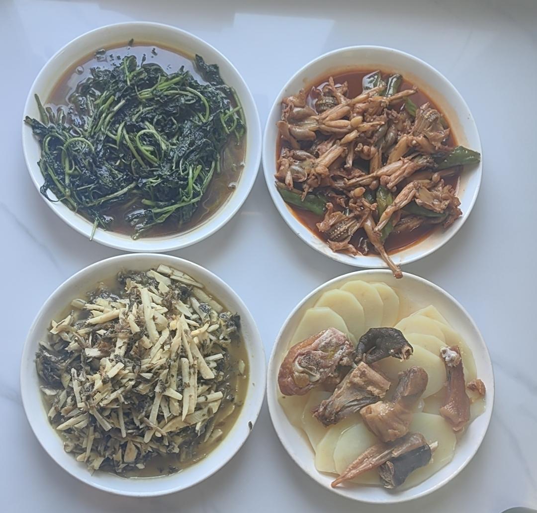 把梦想 化成了灶台上的一天又一天。