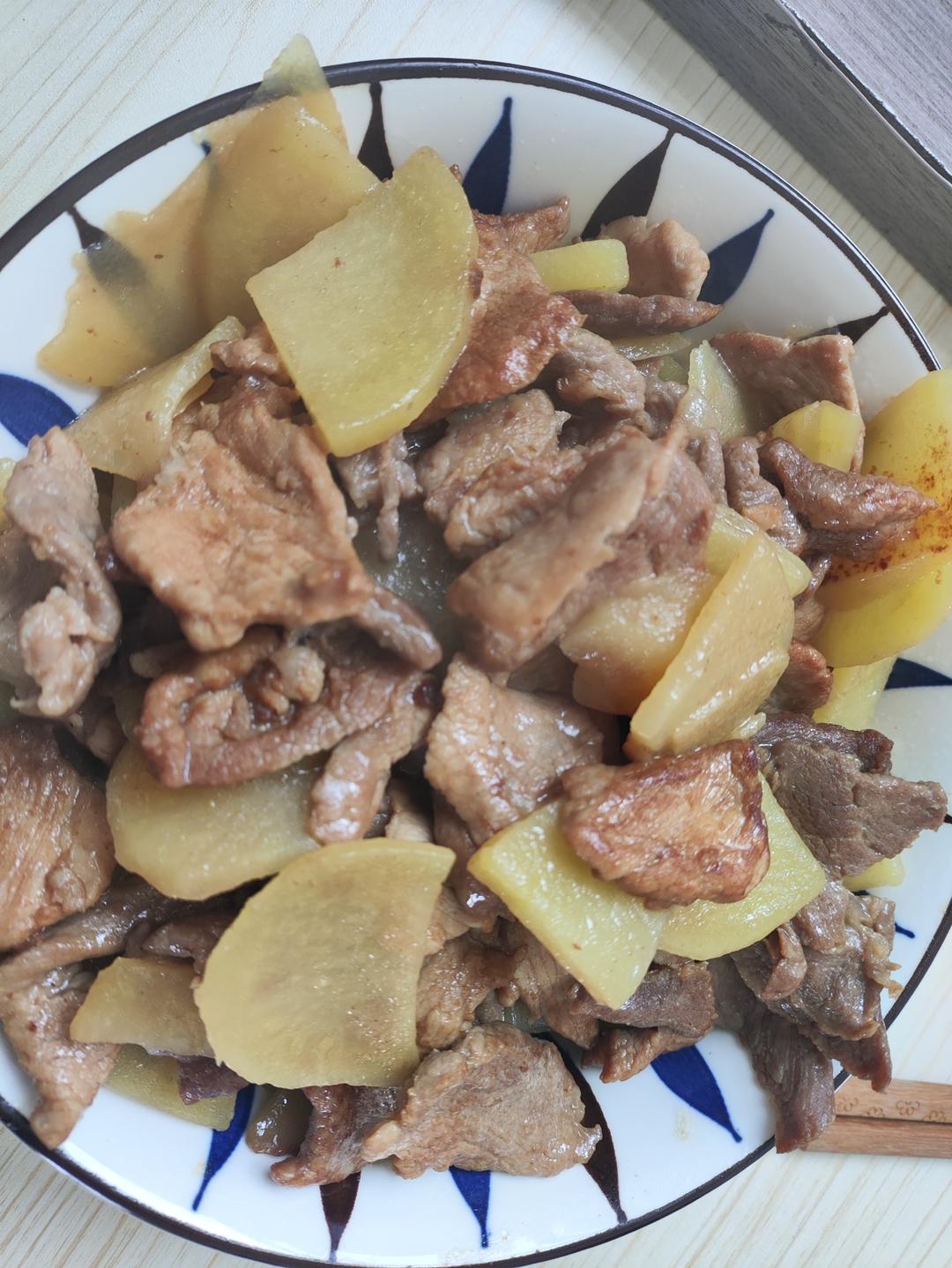 土豆片炒肉