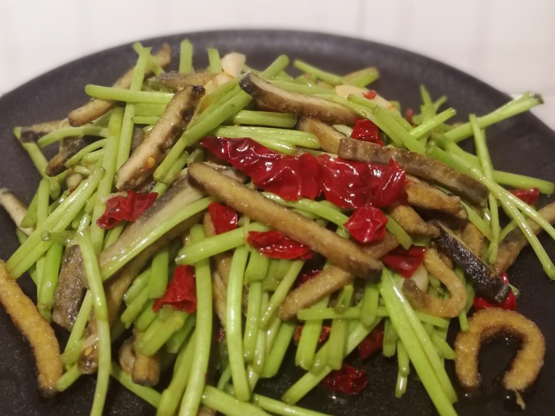 正宗老南京芦蒿肉丝炒臭干