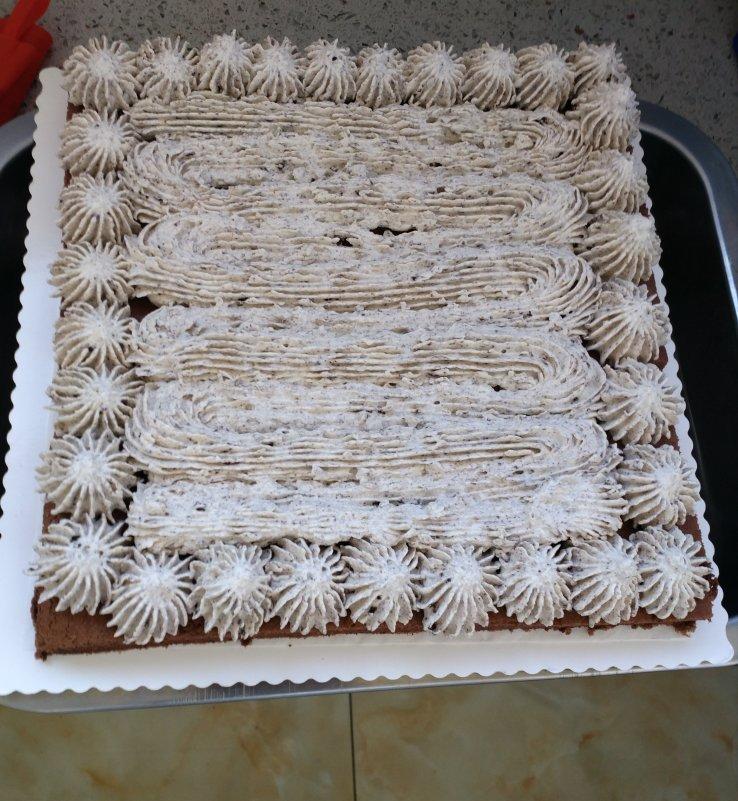 可可方形装饰蛋糕