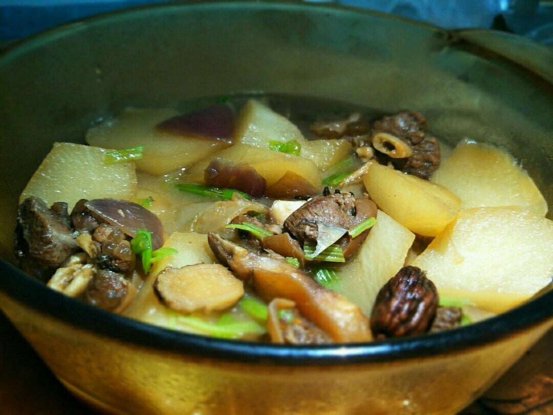 羊肉炖白萝卜