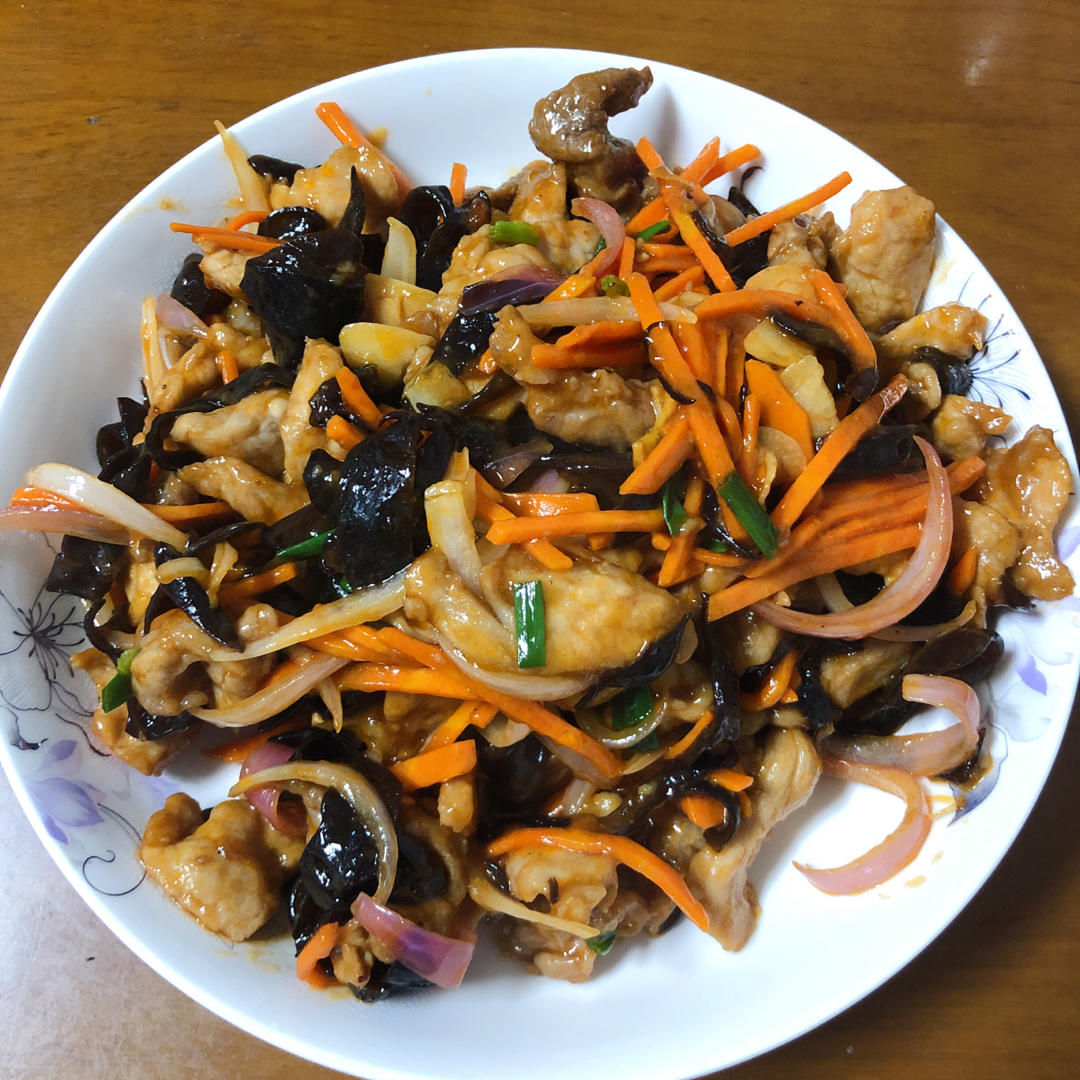 超好吃的鱼香肉丝（做法相当简单，一看就会）