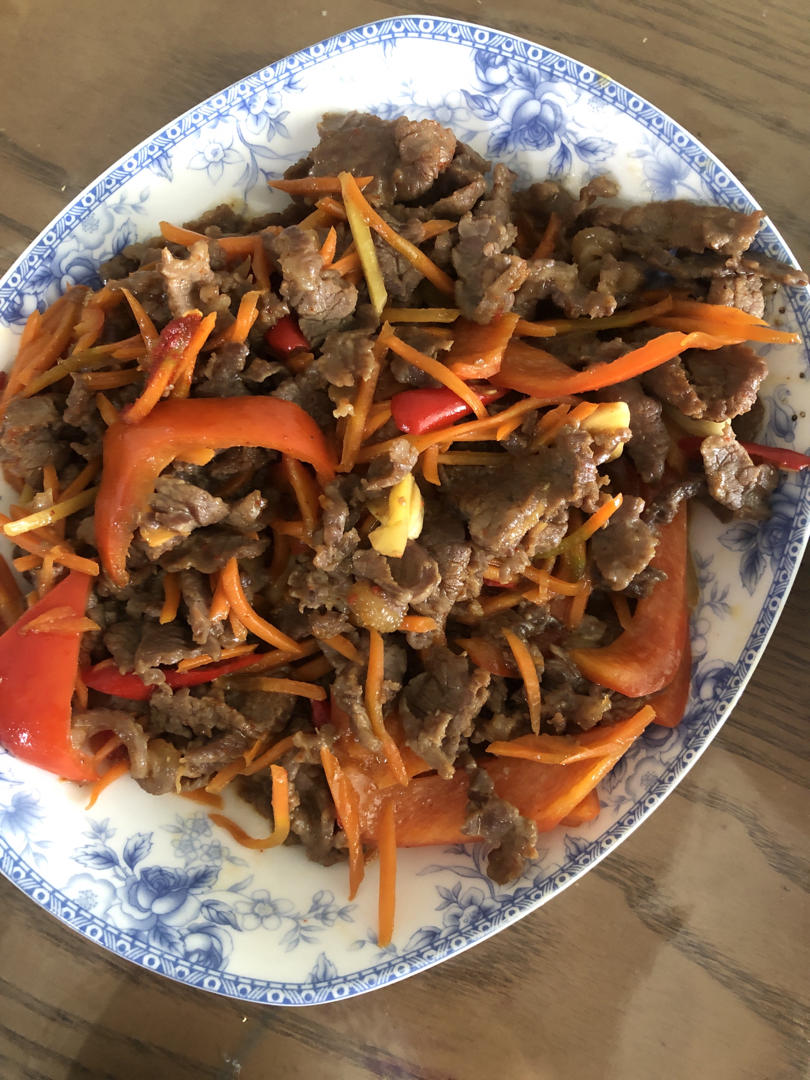 用户0095_zfc2做的厨师长教你:"碎炒牛肉"的家常做法,开胃又下饭,先