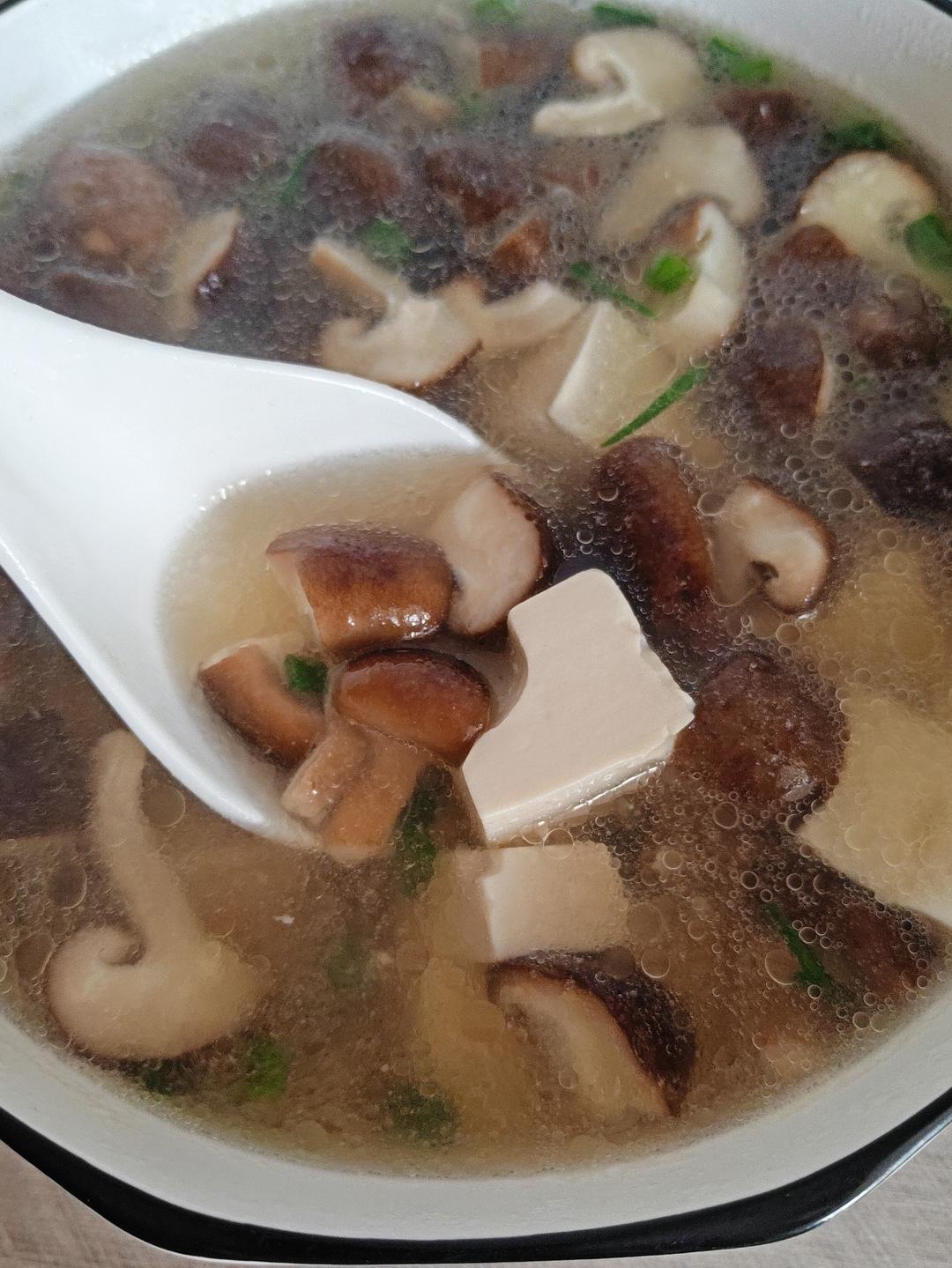 香菇豆腐汤