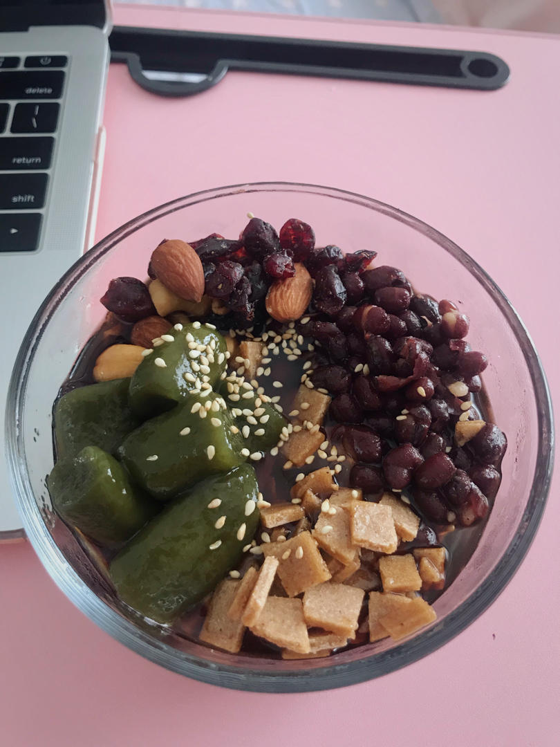 抹茶奶冻阿达籽