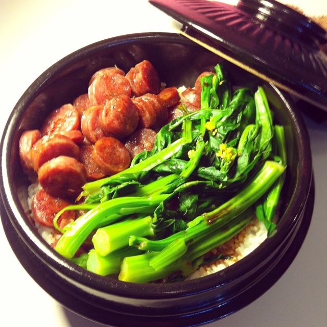 香肠煲仔饭