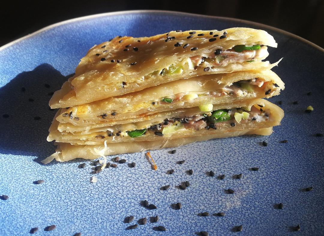 快手早餐~手抓饼吃法1（手抓饼包蛋）