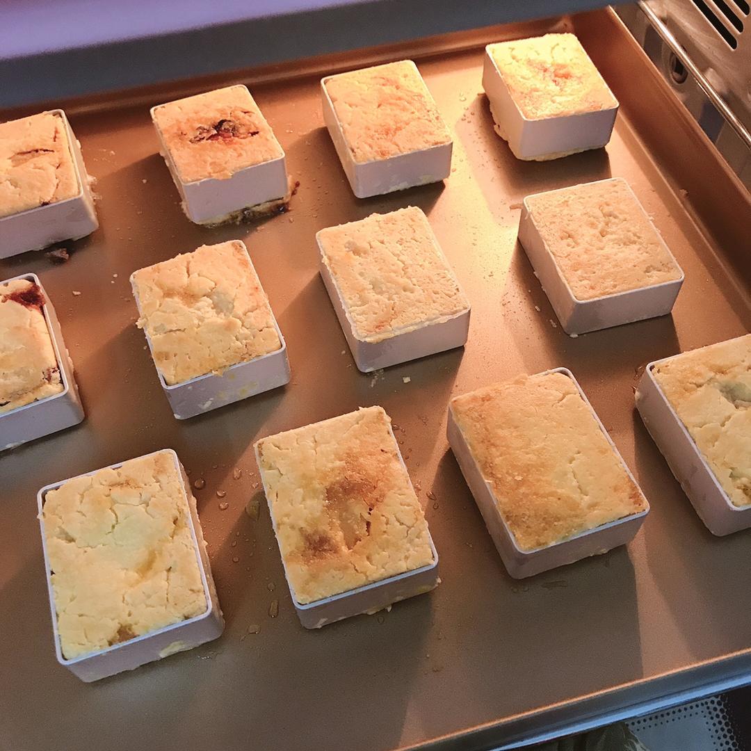 凤凰酥-凤梨蛋黄酥