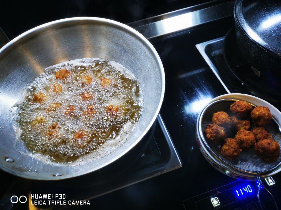 炸莲藕猪肉丸子-年味