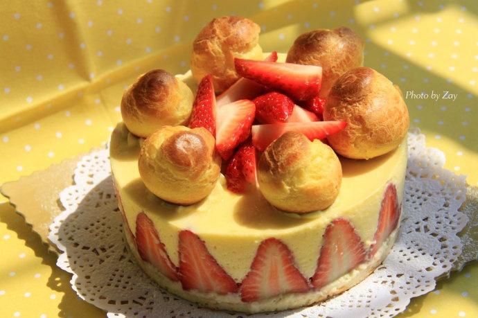 法式草莓泡芙蛋糕