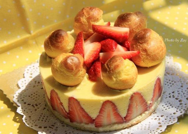 法式草莓泡芙蛋糕的做法