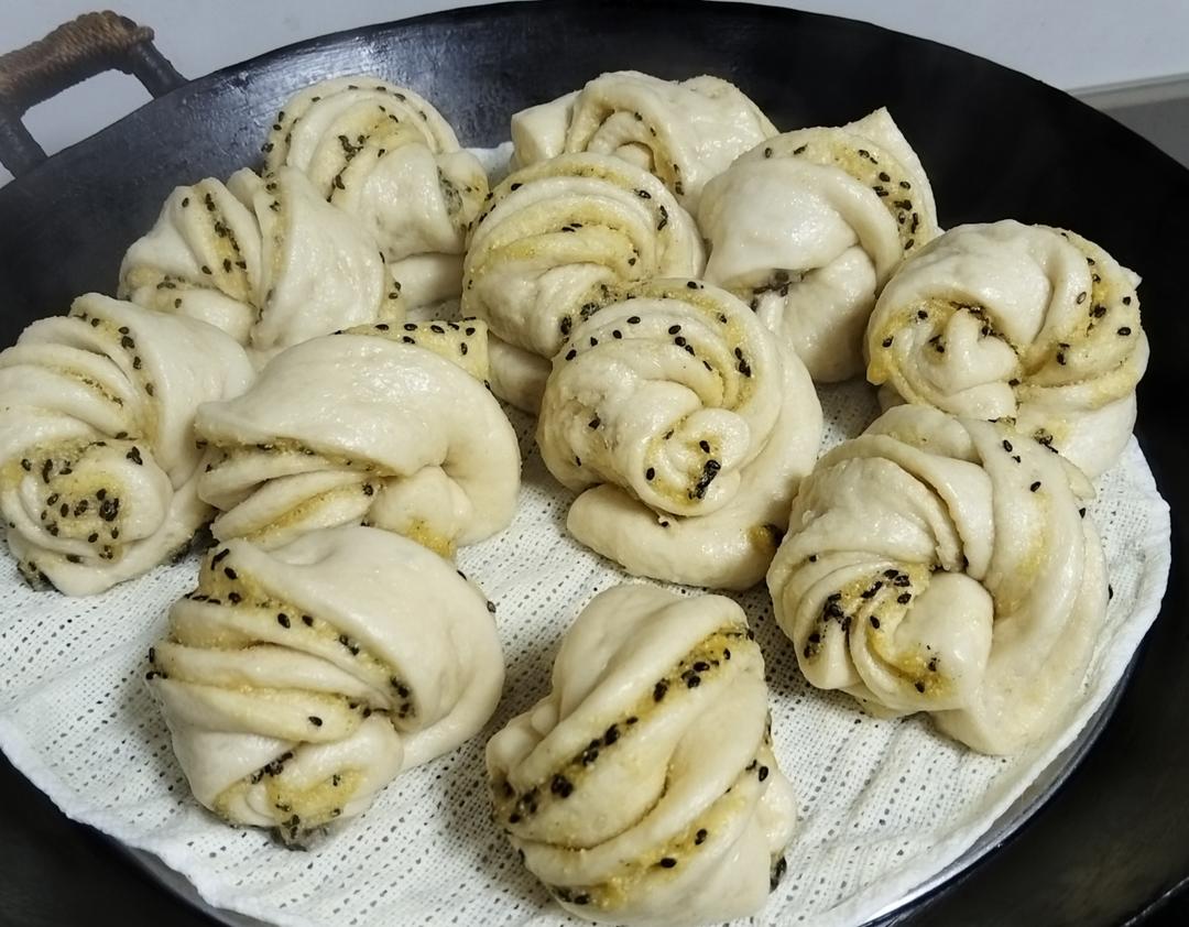 玉米面夹心花卷