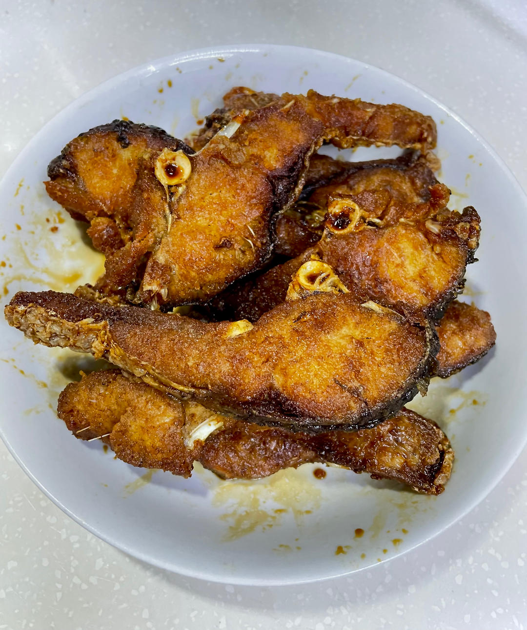 酥脆熏鱼（爆鱼）——中式一日三餐（一百七十九）的做法