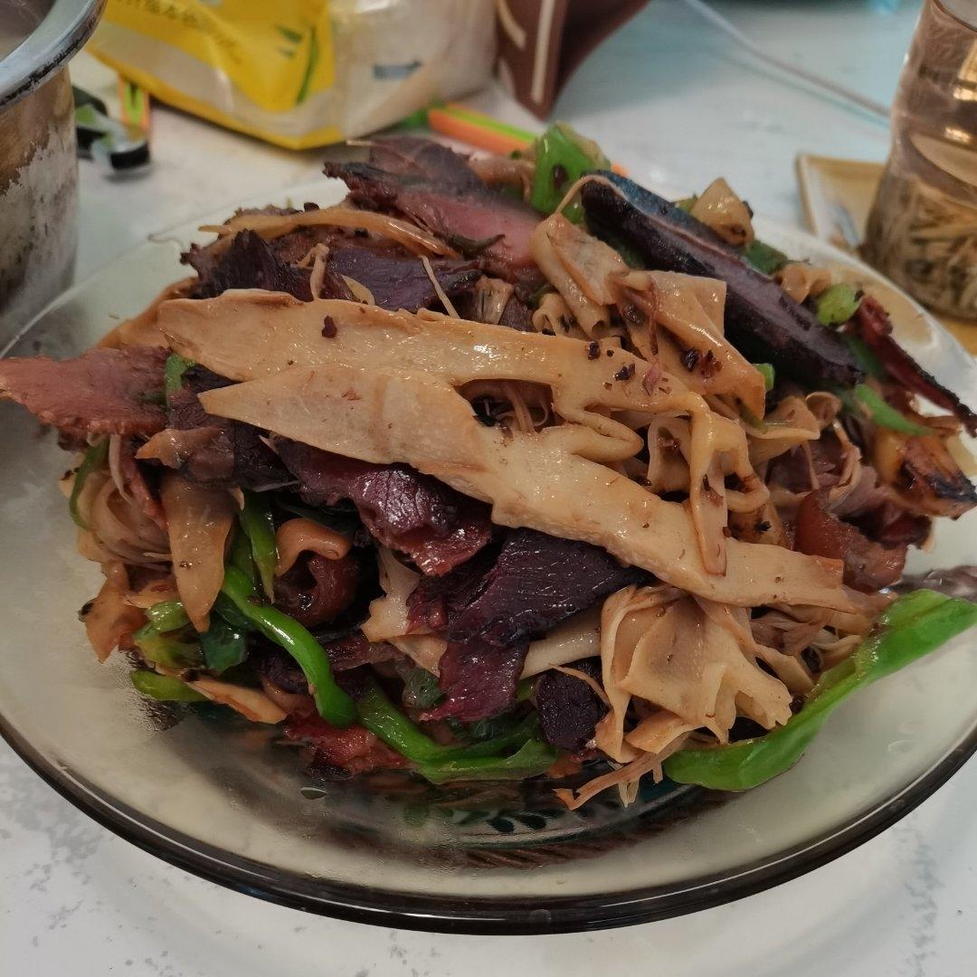 小竹笋炒腊肉