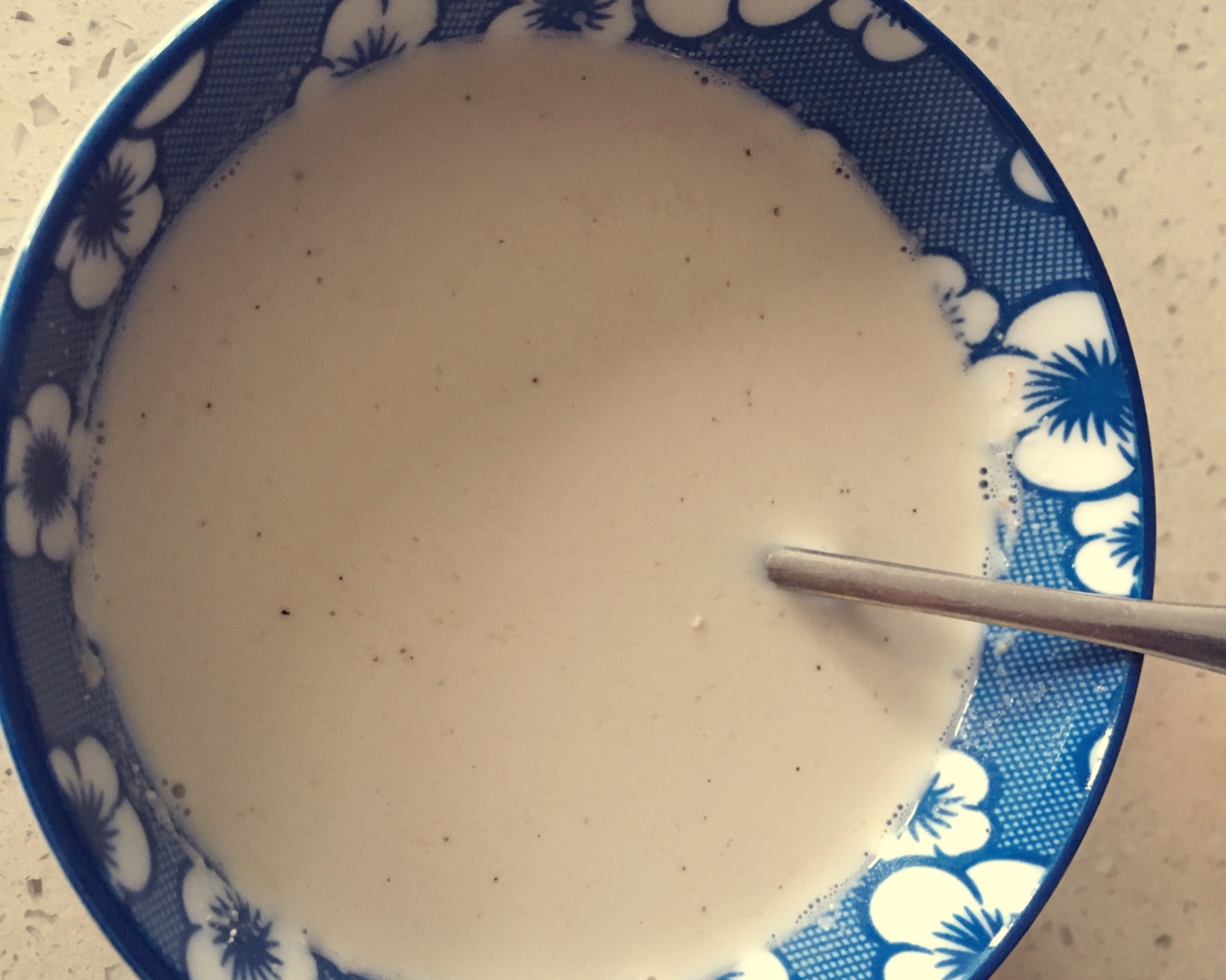 能吃能美白的牛奶➕薏米仁粉的做法