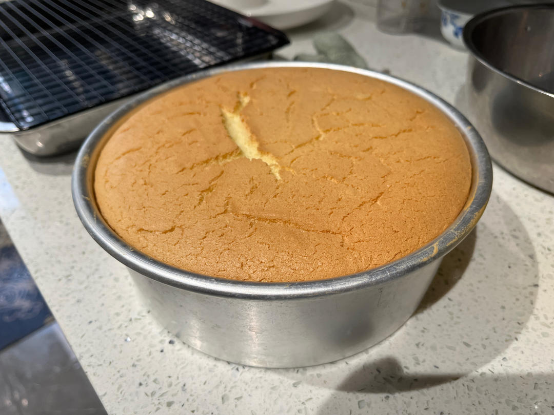 六寸戚风蛋糕(掌握这几点，做戚风就跟煮米饭一样简单)
