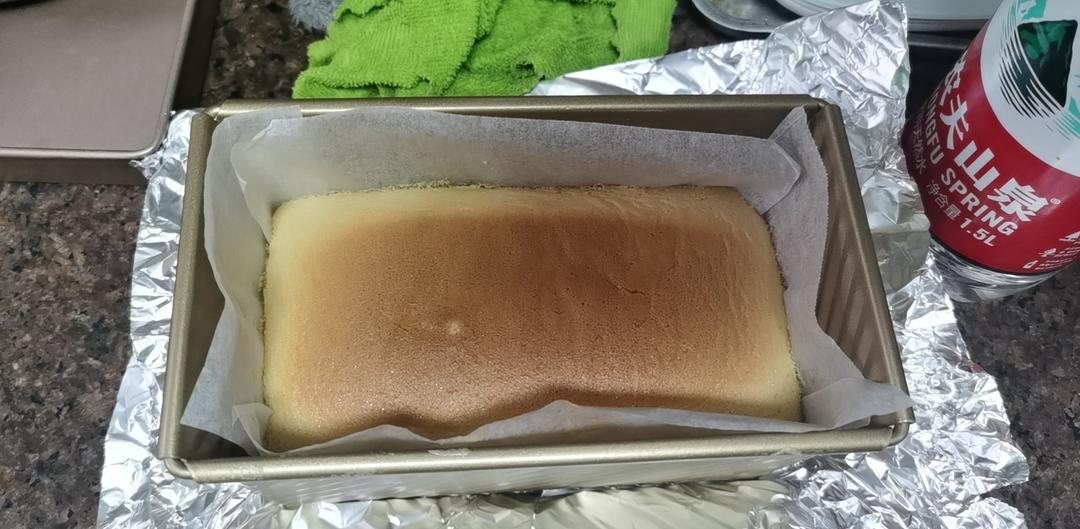 堪比柯基屁股
爆浆芝士🧀古早蛋糕