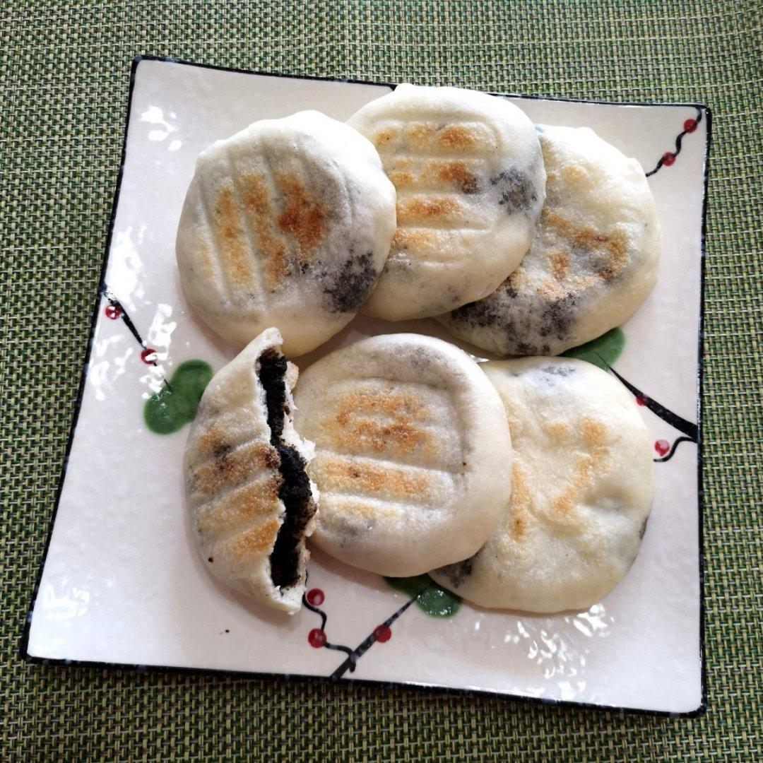 黑芝麻发面糖饼