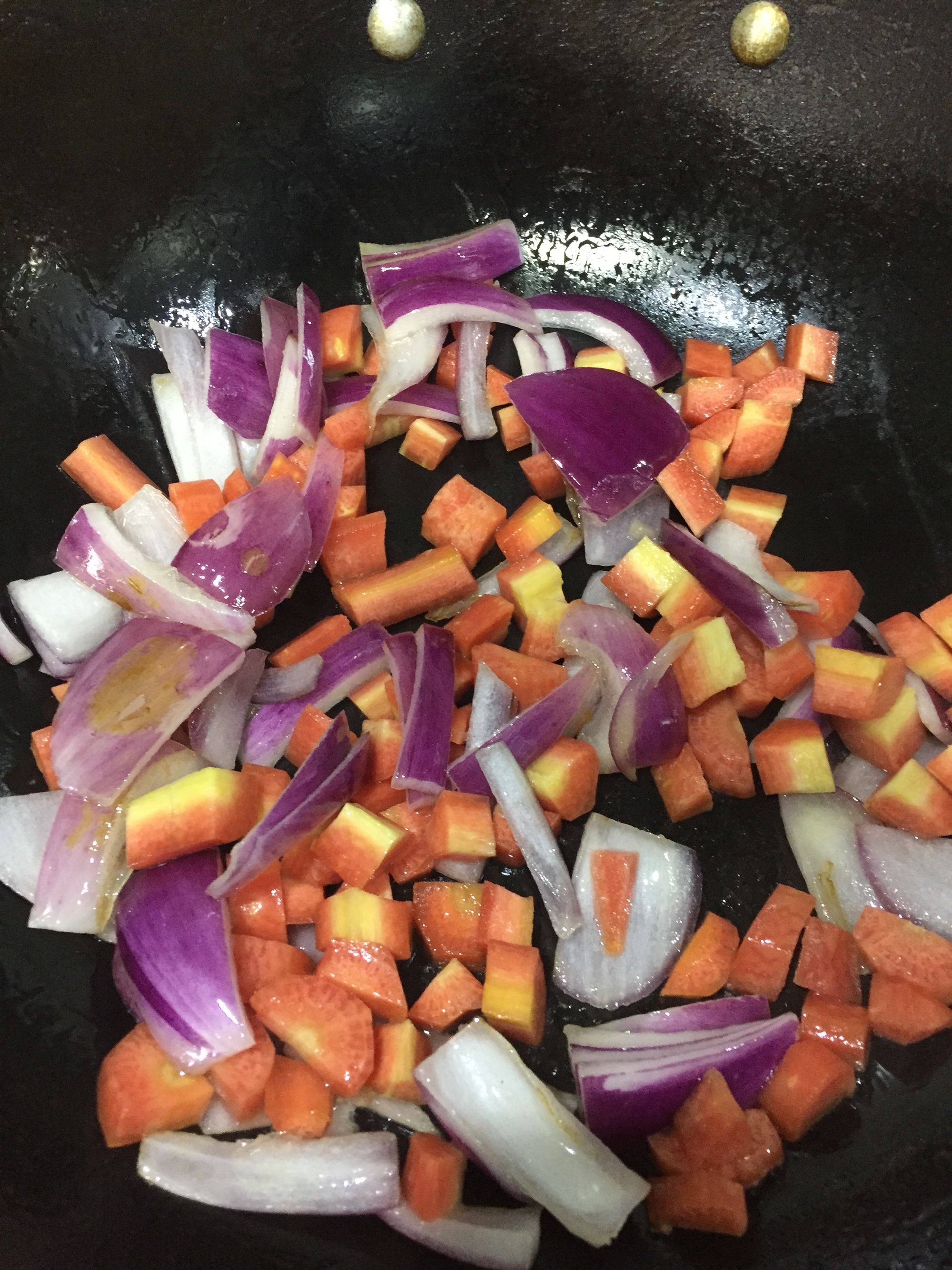 咖喱土豆胡萝卜的做法 步骤4