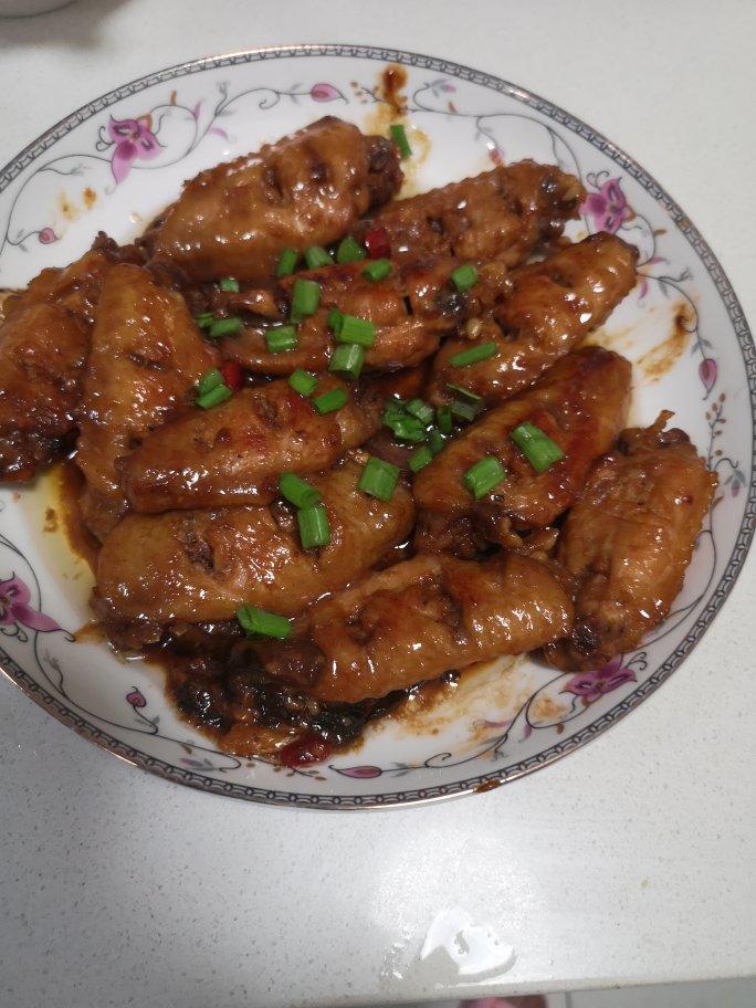 外婆教我的红烧鸡翅·连汤汁都狠好吃！！！