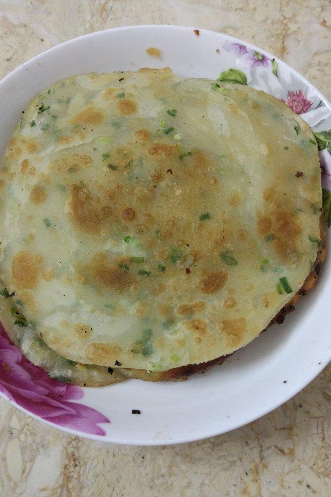堂妈教你做飘香葱油饼