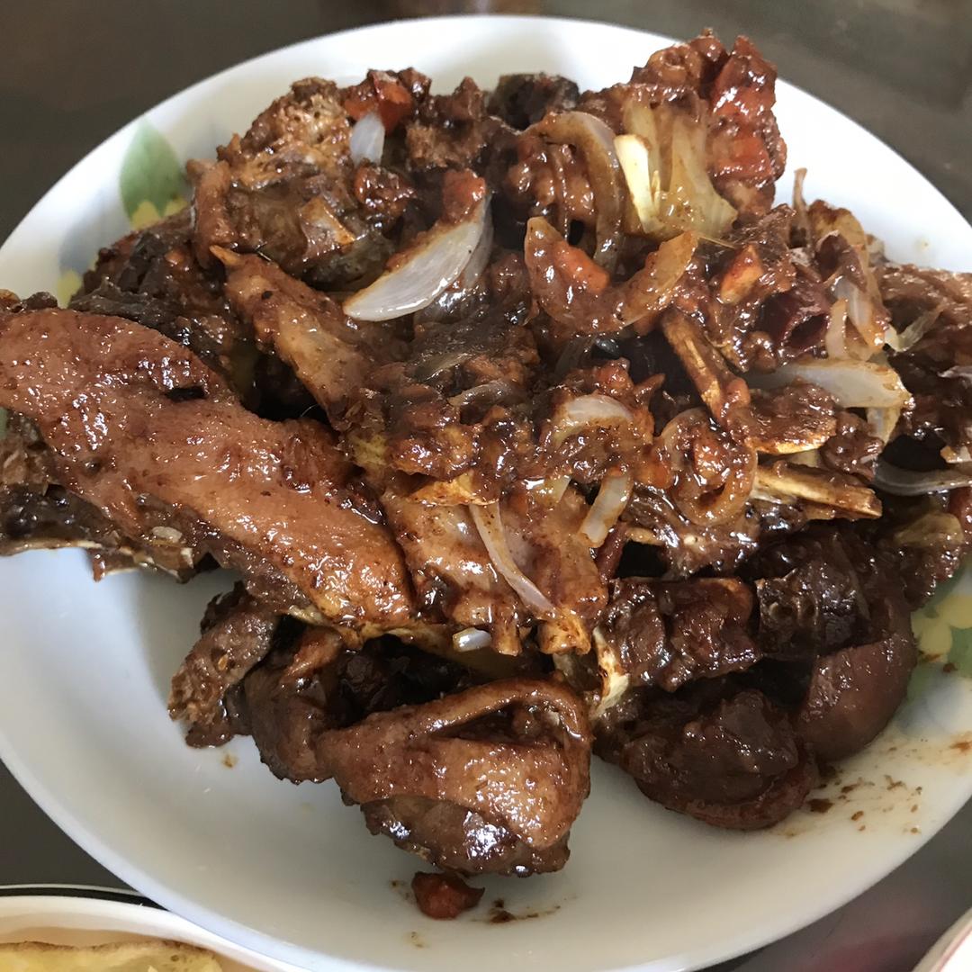 炒鸭肉